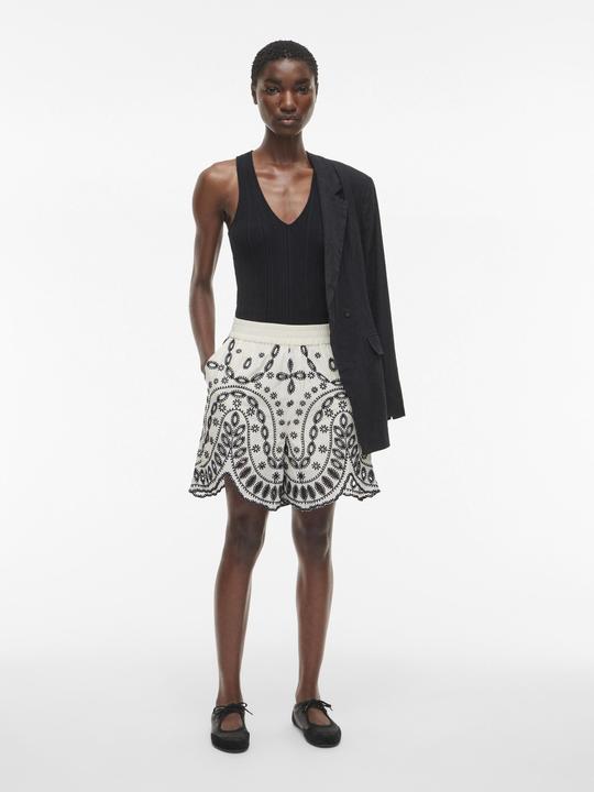 Actual product image Rouge Edit Stickerei Shorts (40)