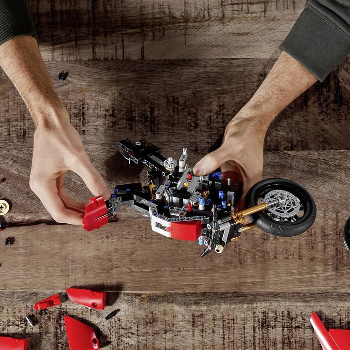 Image du produit LEGO Ducati Panigals V4 R (42107, LEGO Technic)