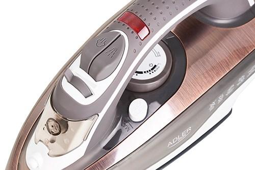 Actual product image Adler AD 5030 Steam Iron Ceramic Ironing Sole (3000 W)