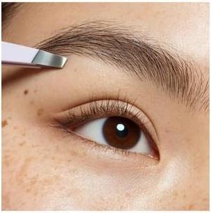 Actual product image essence Brow Tweezer