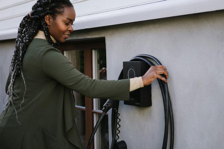 Productafbeelding Zaptec GO Wallbox, 22KW, Stopcontact, 4G, Asfaltzwart (Type 2, 22 kW, 32 A)