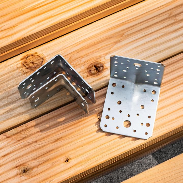 Produktbild Helpmate Lochplattenwinkel 100x100x90, verzinkt, 12 Stück, mit Sicke (Lochplattenwinkel, 12 Stk.)