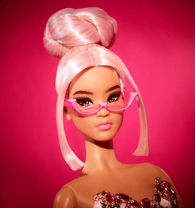 Actual product image Barbie HJW86 Pink Collection