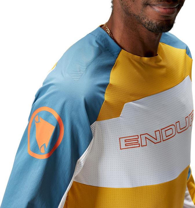 Actual product image Endura MT500 Burner Lite Jersey (long sleeve) (S)