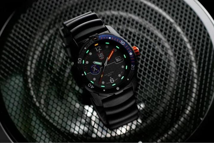 Immagine prodotto Luminox Bear Grylls Survival Sea Serie 3720 (Orologio da polso analogico, Fatto in Svizzera, 42 mm)