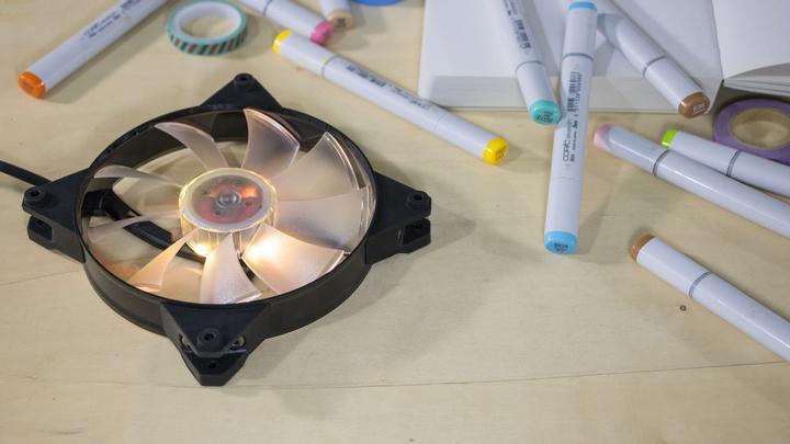 Produktbild Cooler Master MasterFan Pro 140 Air Flow RGB (140 mm, 1 x)