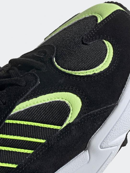 Image du produit adidas Chaussures Yung-1 - 107425 (36 2/3)