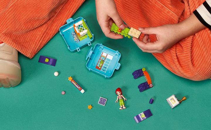Actual product image LEGO Mia's Football Cube (41669, LEGO Friends)