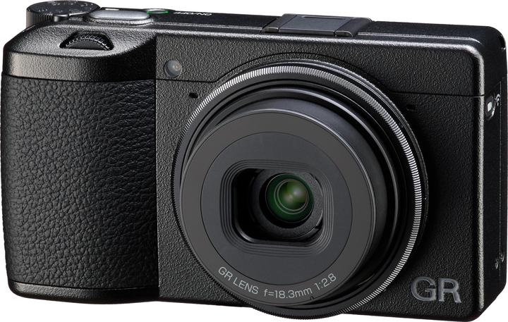 RICOH Gr III Hdf (24 Mpx, APS-C / DX)