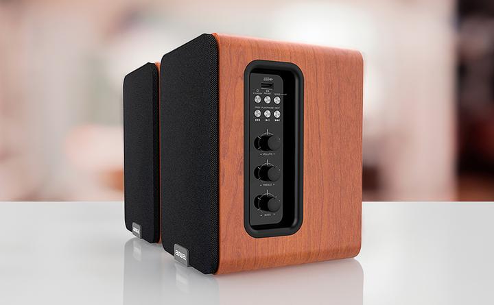 Actual product image Aiwa ASP-A200 Active Speaker Pair, brown (1 pair, 25 W)