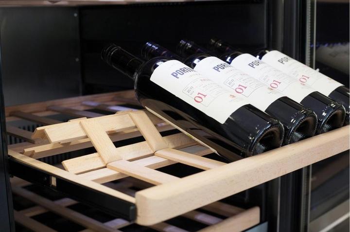 Actual product image Caso WineMaster 126 Wine Cooler with Compressor Freestanding Stainless Steel 126 Bottle(s)