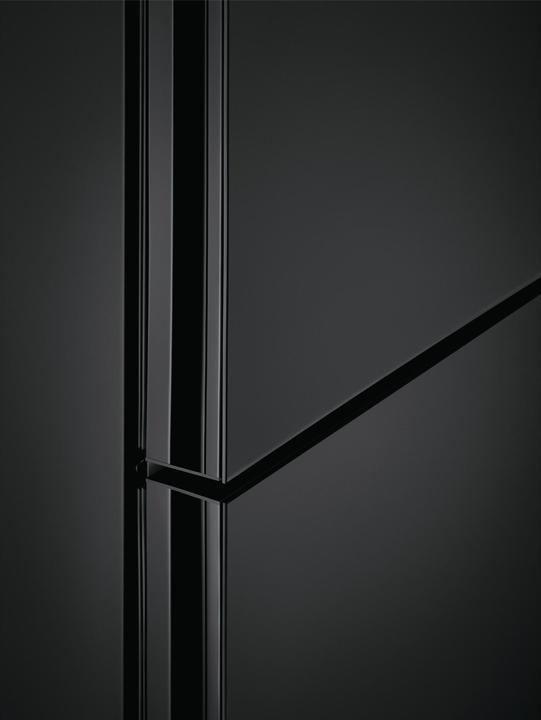 Actual product image Electrolux REFRIGERATOR LNT7ME32M1 ELX (330 l)