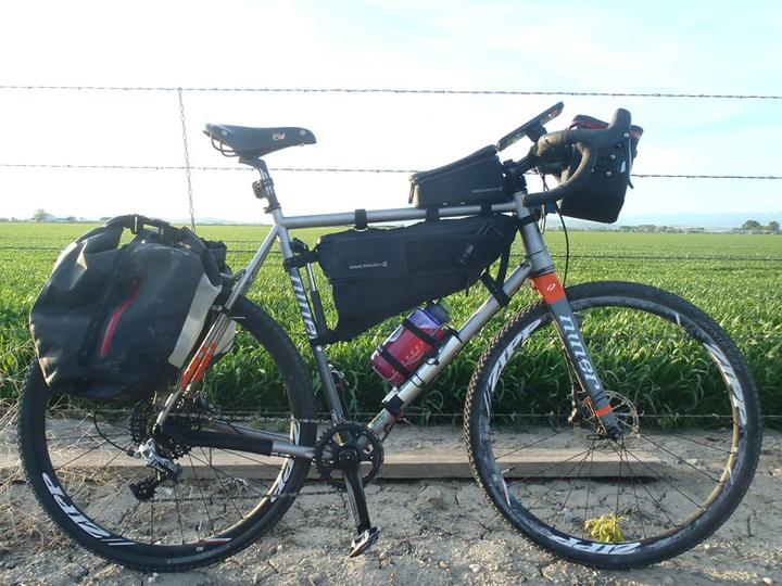 Image du produit Blackburn Outpost Elite (0.50 l, Sacoche de cadre)