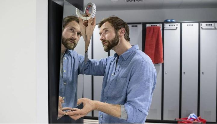 Produktbild tesa Powerbond MIRROR doppelseitiges Montageband für Spiegel (38 mm)