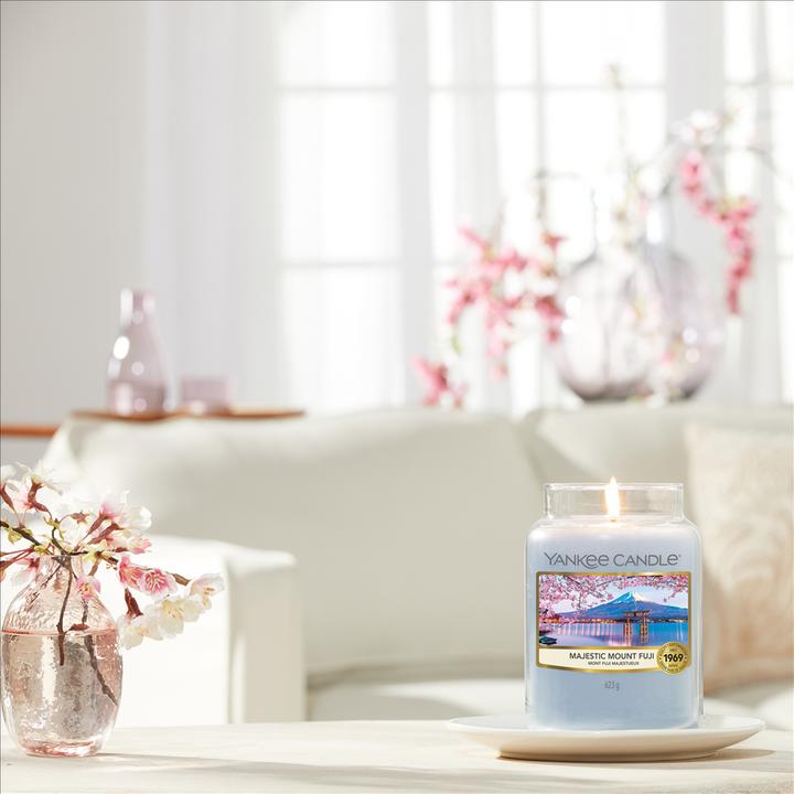 Actual product image Yankee Candle Majestic Mount Fuji (411 g)