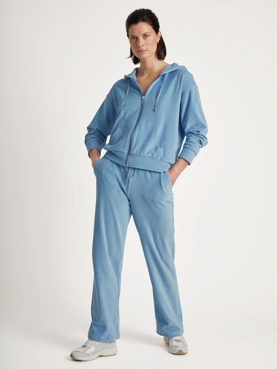 Produktbild Calida Sweatjacke Loungewear "Lounge Velours" hellblau (38)