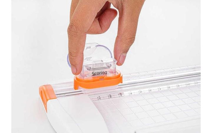 Produktbild Peach Rollschneider A4 3in1 3Schnittarten PC200-10 weiss (5 Blätter, A4)