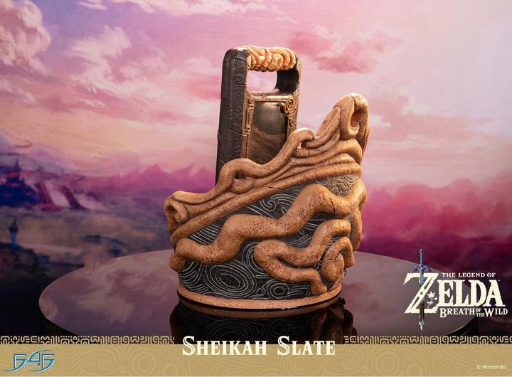 Actual product image First 4 Figures The Legend of Zelda: Breath of the Wild statuette 1/1 Sheikah Slate 24 cm