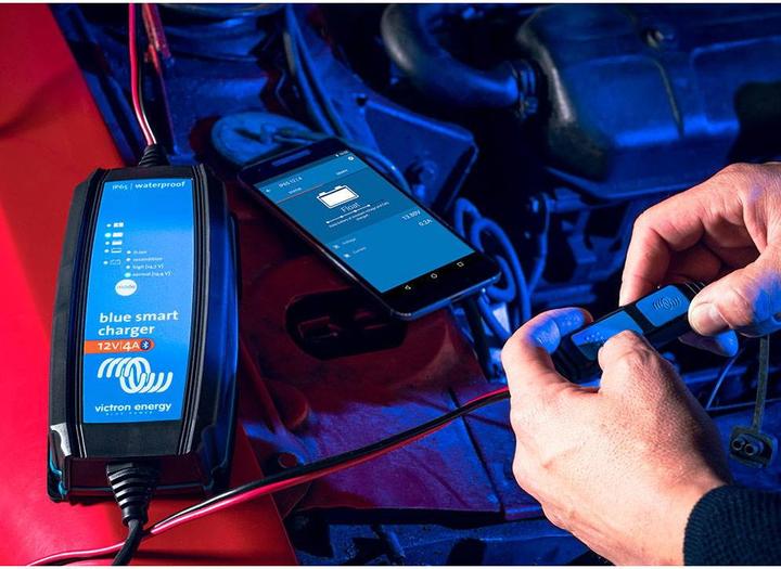 Produktbild Victron Energy Blue Smart IP65 (12V, 5 A)