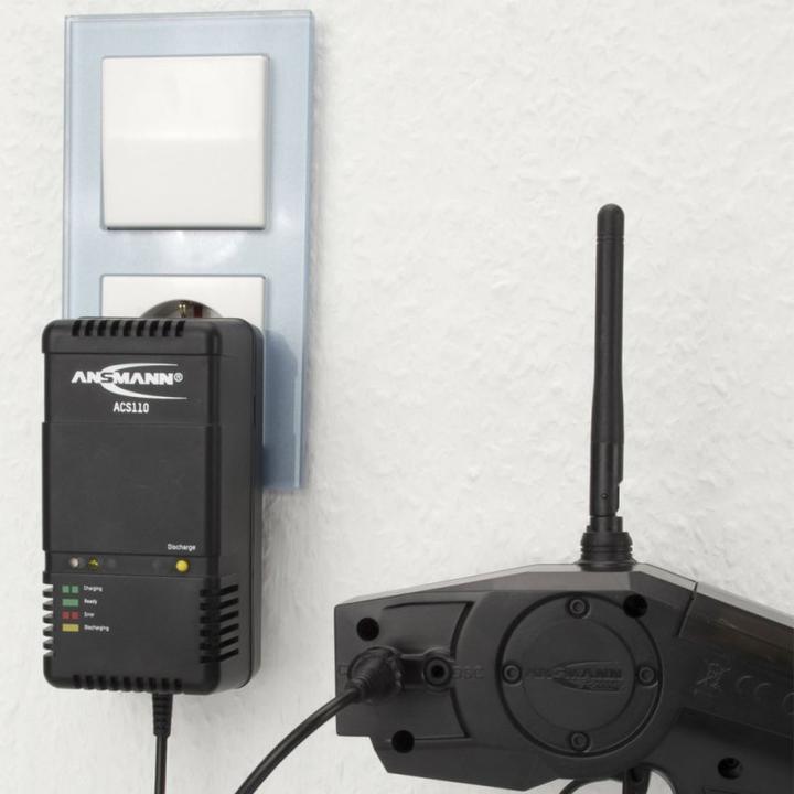 Immagine prodotto AccuCell Caricabatterie ACS 110 NiCd, NiMH per batterie da 1,2 Volt a 12 Volt