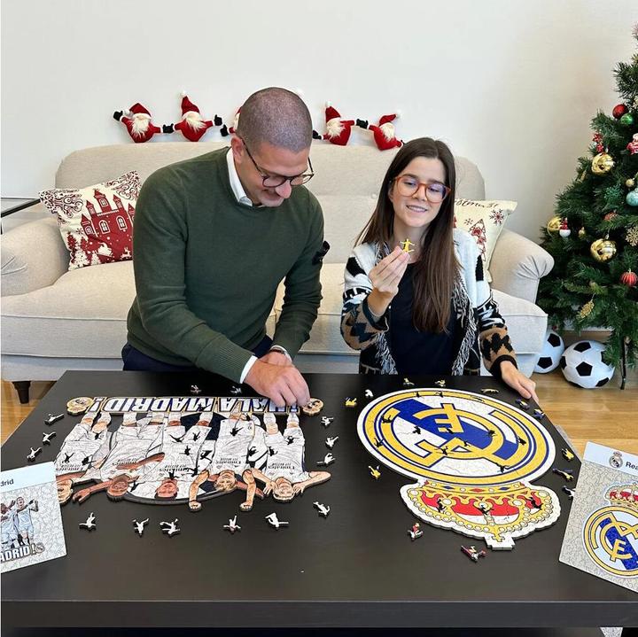 Immagine prodotto Iconic Real Madrid CF - Logo - Puzzle in Legno Taglia S (150 Pezzi) (150 pezzi)
