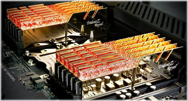 Image du produit G.Skill TridentZ Royal 64GB DDR4 3600-14, (8x8GB), F4-3600C14Q2-64GTRGB (8 x 8GB, 3600 MHz, RAM DDR4, DIMM)