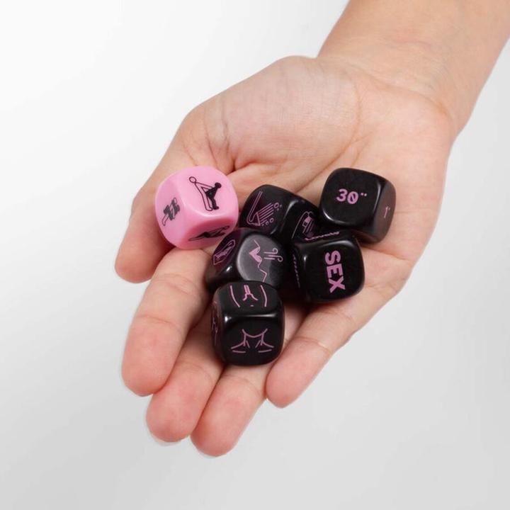 Produktbild Secret play Dice, Play, Sex (Würfelspiel, Englisch, Französisch, Niederländisch, Portugiesisch, Italienisch, Deutsch)