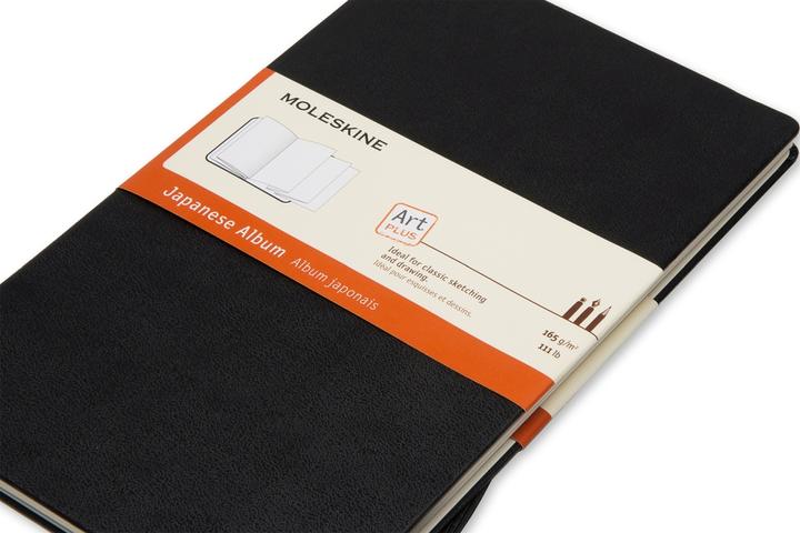 Actual product image Moleskine Art Plus (A5, Plain, Hardcover)