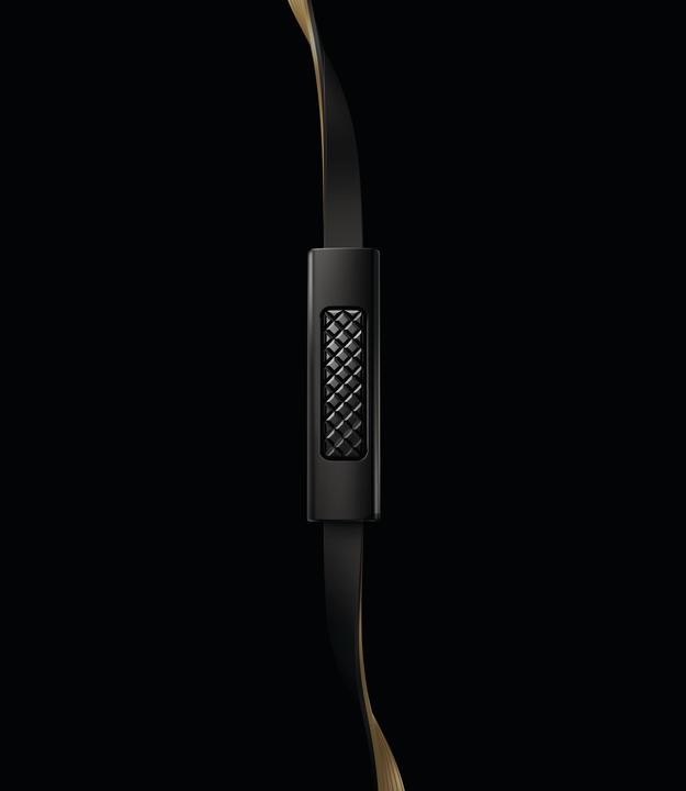 Actual product image Philips Fidelio S2BK (Cable)