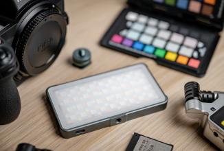 Immagine prodotto Newell RGB-W Rangha Mini LED Lamp for Studio, Home, Outdoor Photos, Travel