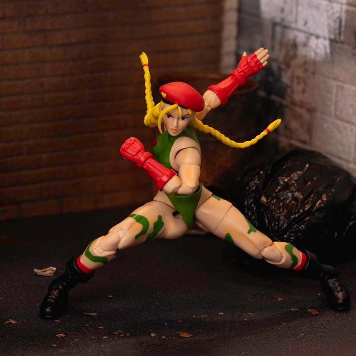 Actual product image Jada Street Fighter II Cammy 6" Figure