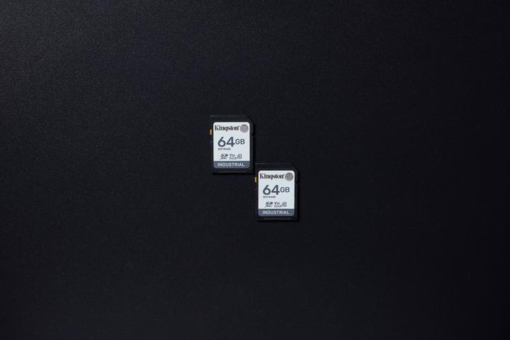 Produktbild Kingston Card Ind. SD +ADP 64GB pSLC (64 GB, SDXC, U3, UHS-I)
