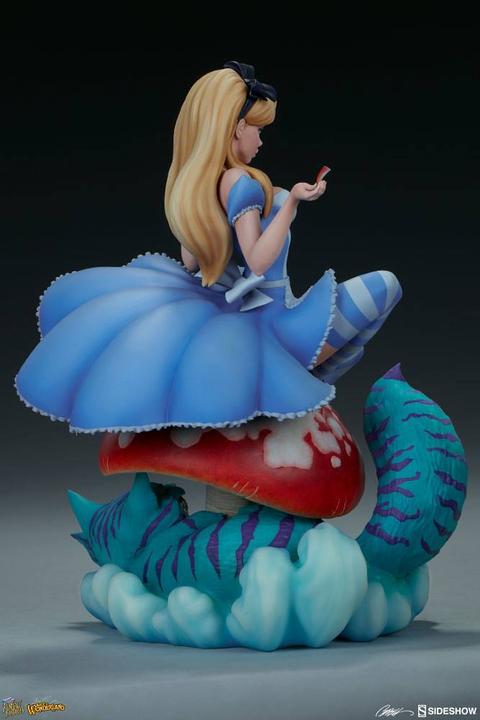 Actual product image Sideshow Fairytale Fantasies Collection "Alice in Wonderland" Statue