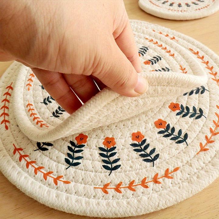 Actual product image Alopini Scandinavian-inspired, woven, heat-resistant cotton placemat - versatile (1 x)