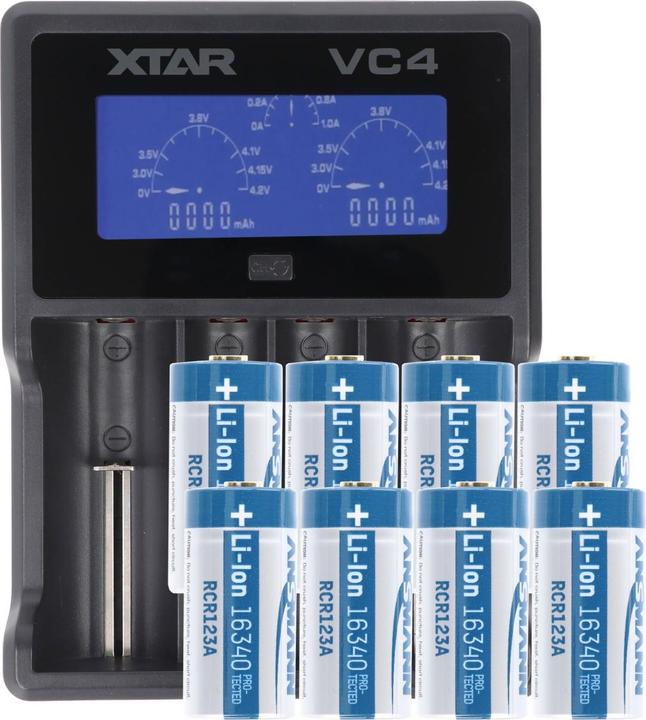 Produktbild Fenix Akku CR123A und Schnell-Ladegerät (8 Stk., CR123A, 760 mAh, Ladegerät inkl. Akku)