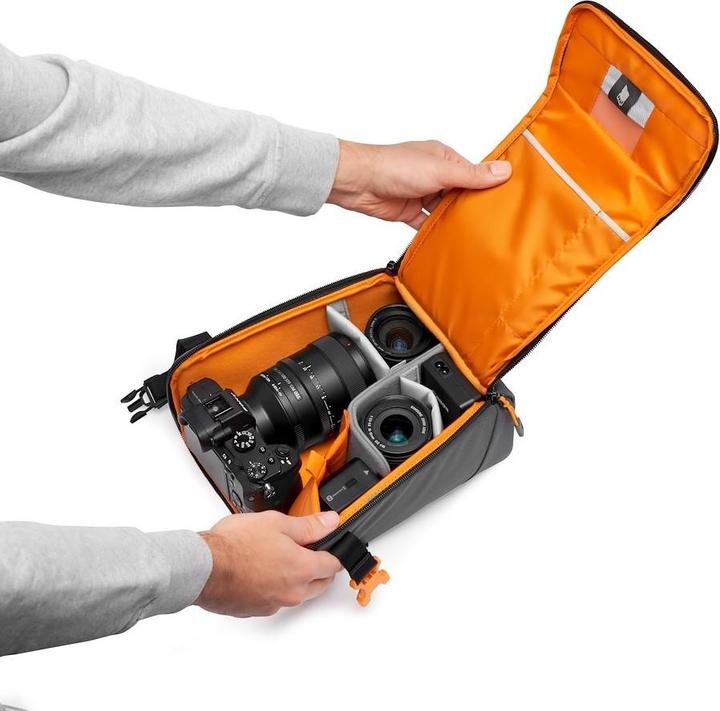 Actual product image Lowepro GearUp Creator Box L II Green Line (Photo trolley, 4.50 l)