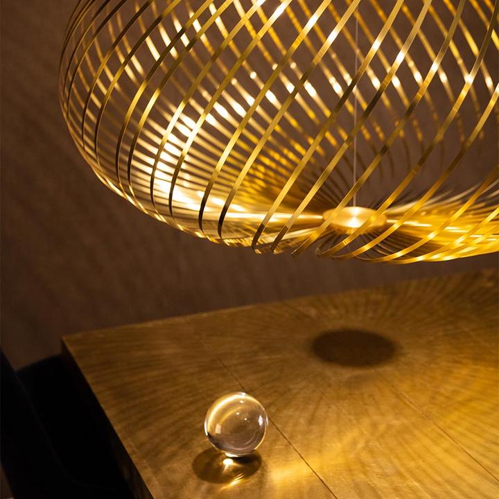 Actual product image Tom Dixon Spring pendant light Large Brass (800 lm)