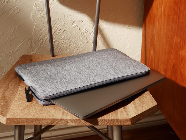 Produktbild Targus Citylite Pro MacBookSleeve (13.30", Apple)