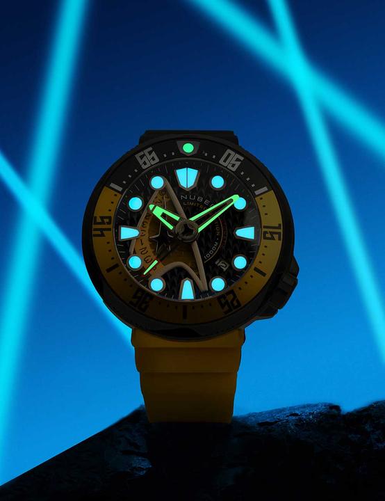 Produktbild Nubeo NB-6104-01 Ventana Star Trek Starfleet Limited Edition