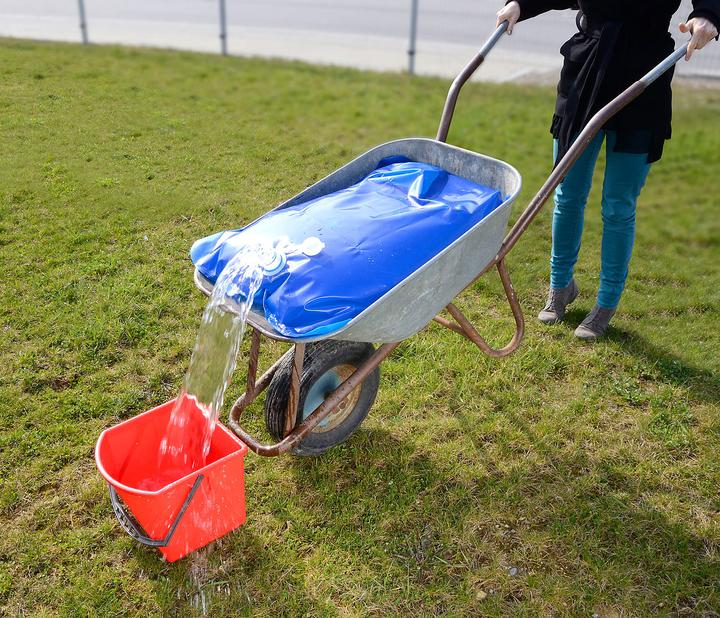 Produktbild AGT Wasserbehälter für die Schubkarre, 80 Liter (80 l)