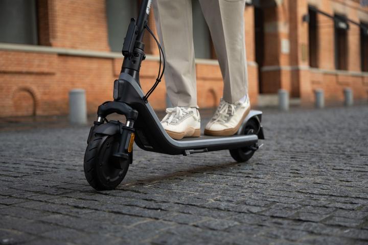 Image du produit Segway-Ninebot E2 D II (20 km/h, 25 km, 250 W)
