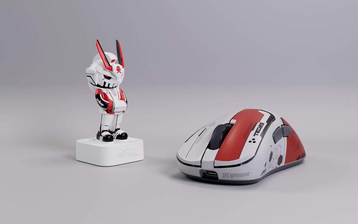 Image du produit Pulsar Gaming Gears Xlite V4 - Taille moyenne 2 (Sans fil, Filaire)