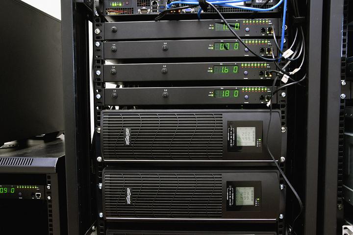 Actual product image Gembird UPS with LCD display, AVR, 3000 VA, rack sw (3000 VA, 1800 W, Line-interactive UPS)