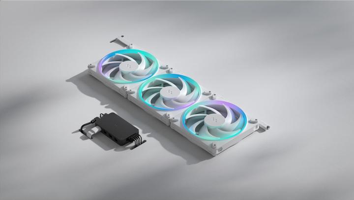 Actual product image Fractal D. Momentum 14 RGB White (140 mm, 1 x)