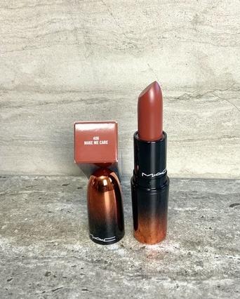 Image du produit MAC Cosmetics Love Me Lipstick (Rouge orange brûlé)