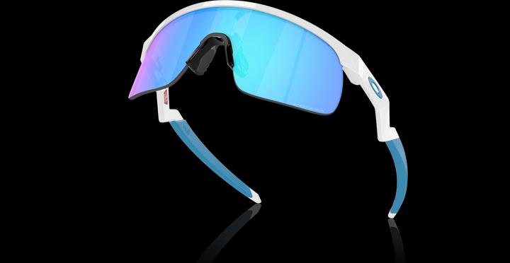Actual product image Oakley Resistor (Polished White, Prizm Sapphire)