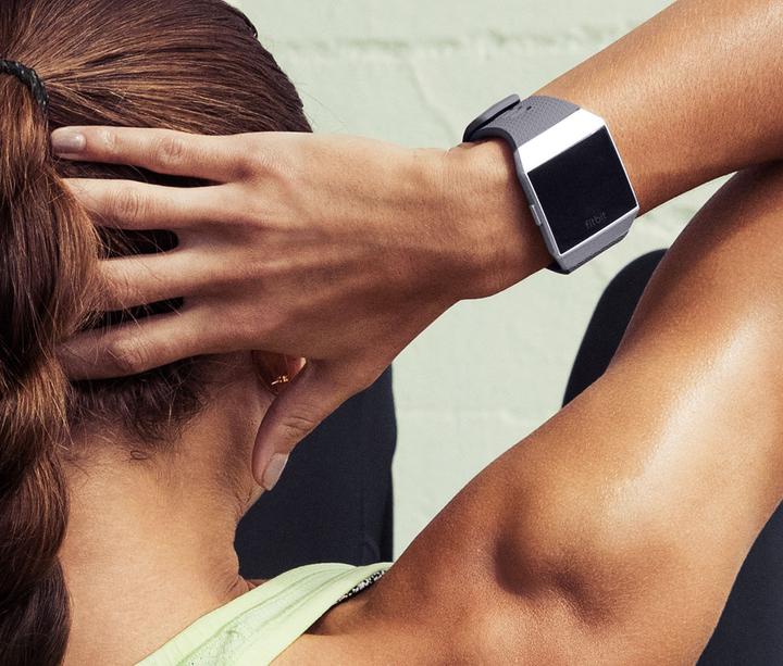 Actual product image Fitbit Ionic (29.23 mm)
