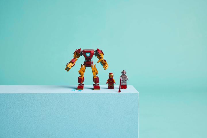 Actual product image LEGO Iron Man Mech vs. Ultron (76307, LEGO Marvel)