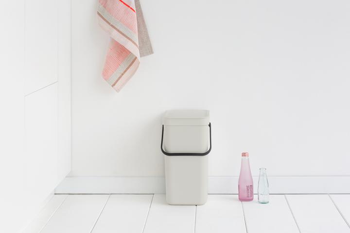 Actual product image Brabantia Recycling bin Sort & Go 12 l, light gray (12 l)