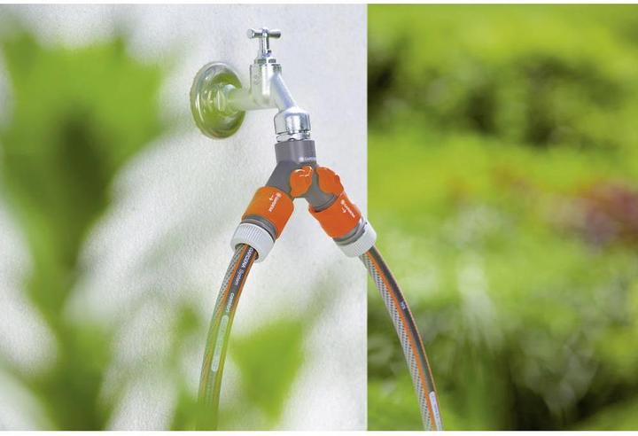 Produktbild Gardena Zwei-Wege-Ventil (2 Wege Verteiler, Hahnanschluss, Multikupplung, 33.30 mm)